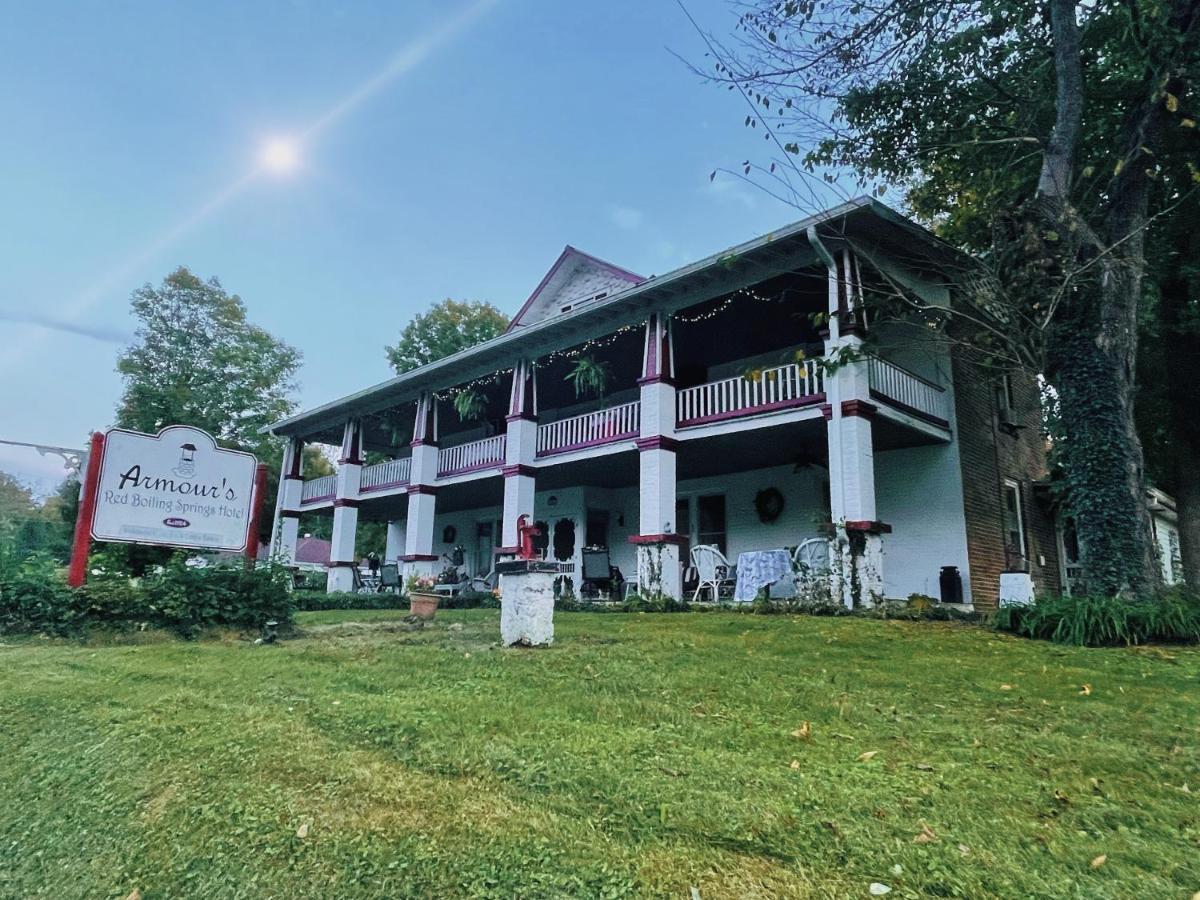 Armour'S Hotel & Spa Red Boiling Springs Exteriör bild
